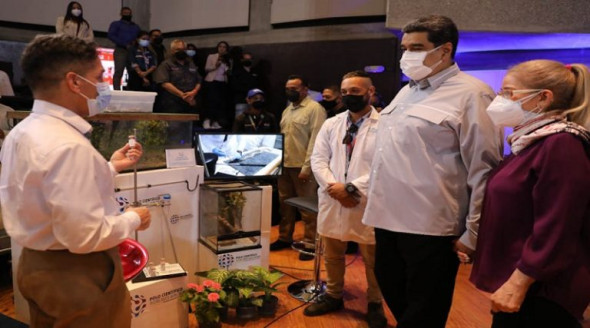 Científicos venezolanos recuperan equipos médicos Venezuela