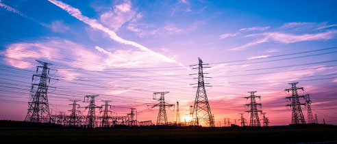 Gobierno revisa sistema de líneas de generación eléctrica Venezuela
