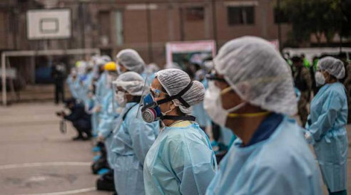Médicos de Perú irán a huelga general el 13 de enero para exigir mejoras Latinoamérica