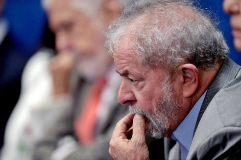 Suspenden traslado de Lula a una cárcel de Sao Paulo Latinoamérica