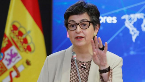 España recibió y