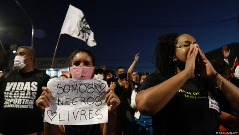En Brasil denuncian asesinatos sistemáticos de jóvenes negros por parte de Gobierno de Bolsonaro Latinoamérica