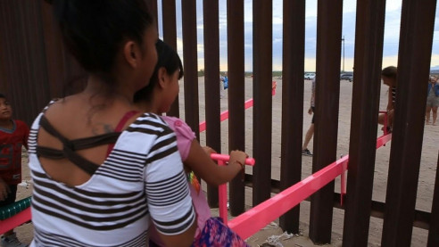 En el muro se juega el “sube y baja” entre México y EE. UU. Latinoamérica