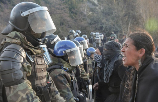 Tensión en el sur de Argentina tras asesinato de joven mapuche y otro herido de gravedad Portada