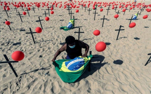 En Brasil reportan la mayor cifra de muertes diarias por Covid-19 Latinoamérica