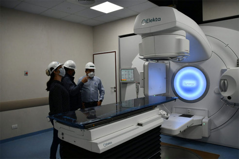 El Presidente de Bolivia inaugura Centro de Medicina Nuclear Salud