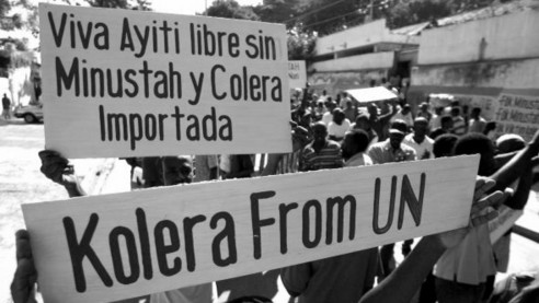 El cólera invadió Haití hace 10 años: el pueblo clama justicia y reparación a la ONU Reportajes & Investigación