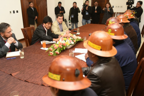 Evo Morales se reunió con mineros ante ultimátum de oposición Latinoamérica