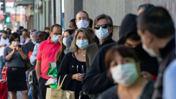 Chile registra 7.626 nuevos casos de Covid-19, la cifra más alta desde el inicio de la pandemia Portada