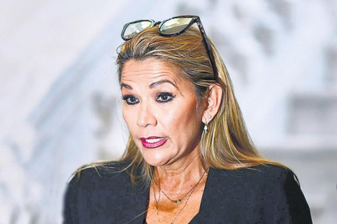 Choferes de Bolivia dan ultimátum a la presidenta de facto Jeanine Áñez Bolivia