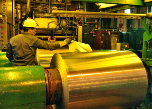 Producción industrial de Argentina acumula 16 meses consecutivos de caída Economía