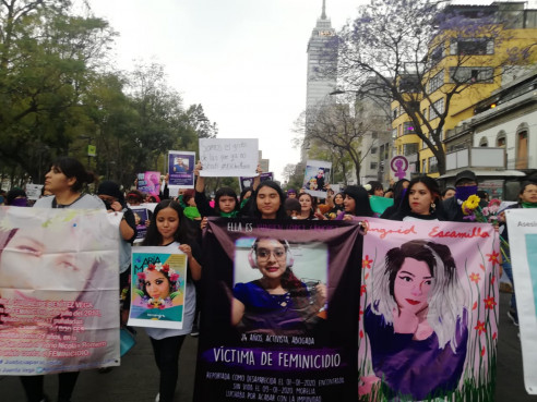 Mujeres marcharon en México para exigir justicia ante feminicidios Latinoamérica