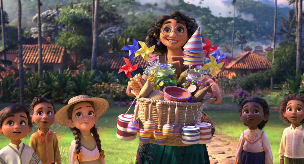 ¿De dónde es la arepa? Nueva película de Disney reaviva polémica entre Colombia y Venezuela sobre su origen Latinoamérica