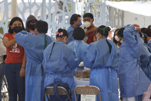 Atención mayores de 30 años, habrá dosis de refuerzo covid en Puebla capital México