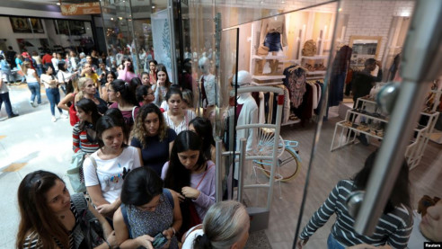 Venezolanos abarrotaron los centros comerciales durante el Black Friday Venezuela