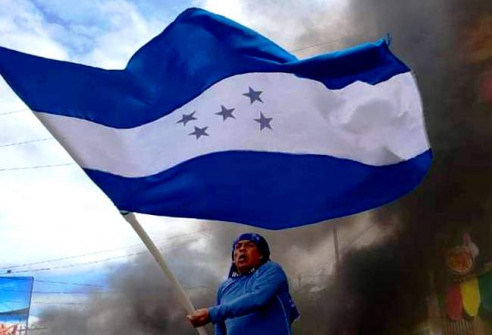 ¡A una década del golpe! Honduras se rebela contra un gobierno servil a Washington Honduras