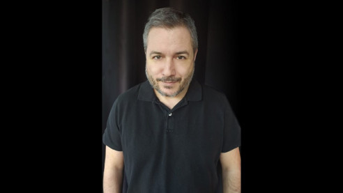 Julián Macías, analista de redes sociales, detalla cómo actuaron los trolls y bots antes y durante las manifestaciones en Cuba Entrevistas