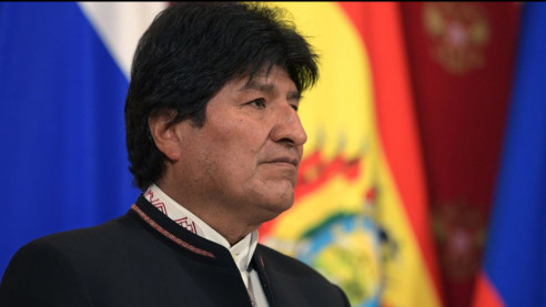 Mientras Bolsonaro busca culpables, Evo Morales contrata un avión supertanque para combatir incendios Latinoamérica