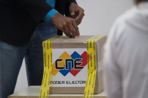 CNE de Venezuela admitió 30 postulaciones de candidatos a la gobernación de Barinas Venezuela