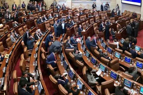 Congreso colombiano aprobó Plan Nacional de Desarrollo de corte neoliberal Colombia