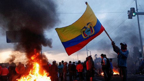 (Videos) Emergencia en Ecuador: Indígenas y civiles llegan a Quito para rechazar el paquetazo económico Pueblos