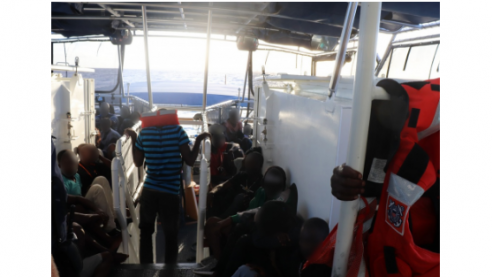 EE. UU. intercepta a 146 migrantes haitianos en el mar Caribe Latinoamérica