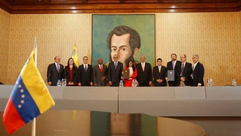Se siguen sumando: Este excandidato presidencial venezolano se sentó en la mesa de diálogo Latinoamérica