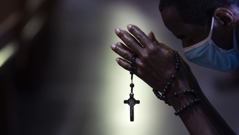 Las misiones religiosas fundamentalistas que van por