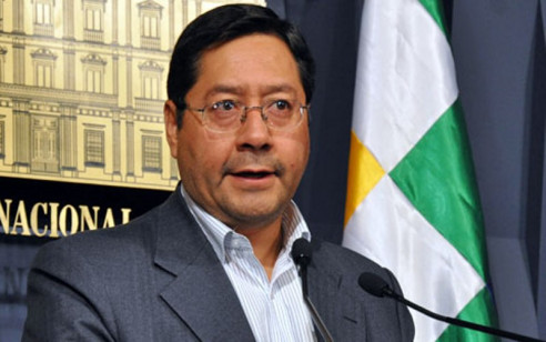 Luis Arce candidato presidencial por el MAS ya se encuentra en Bolivia Latinoamérica