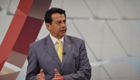 Ecuador: renuncia ministro de Gobierno a solo tres meses de ocupar el cargo Política
