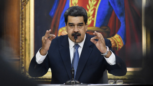 Nicolás Maduro afirma que entre el 5 % y el 10 % de las acciones de las empresas públicas de Venezuela se ofertarán en la bolsa Venezuela