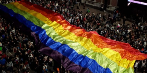 Uruguayos marcharon para reclamar respeto por derechos de la comunidad LGBTIQ+ Latinoamérica
