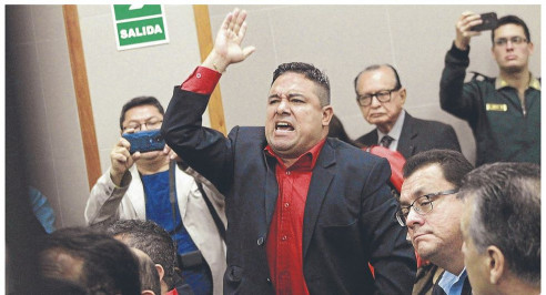 Declaración de rebeldía: En Perú investigan a un alcalde por llamar a desacatar la cuarentena Latinoamérica