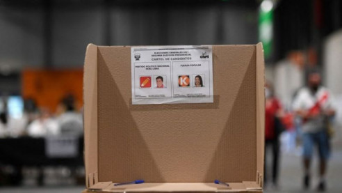 Investigan hostigamiento contra autoridades electorales y personalidades en Perú Latinoamérica