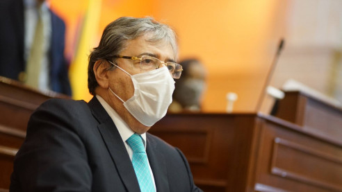 Denuncian al ministro de Defensa de Colombia por ocultar muerte de 28 niños Actualidad