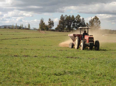 Congreso: Piden a la Comisión de Agricultura no ignorar informe de Contraloría sobre uso de plaguicidas en Chile Chile