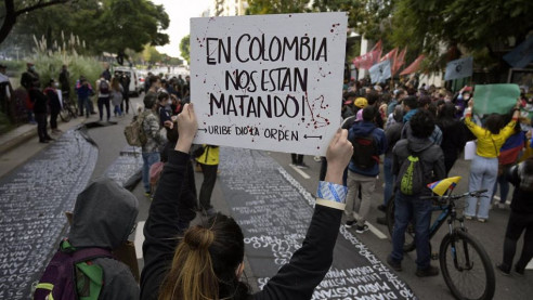 Organización estadounidense cuestiona silencio del gobierno de Biden ante represión en Colombia Latinoamérica