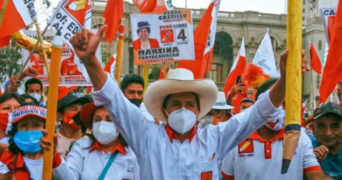 Perú: Candidato Pedro Castillo reanuda actos de campaña tras superar afección de salud Latinoamérica
