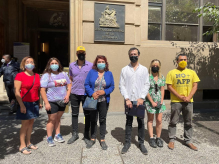 Ex fiscalizadores sanitarios denuncian en Contraloría a Paula Daza y actual subsecretaria de Salud Pública por finiquitos impagos y otras irregularidades Chile