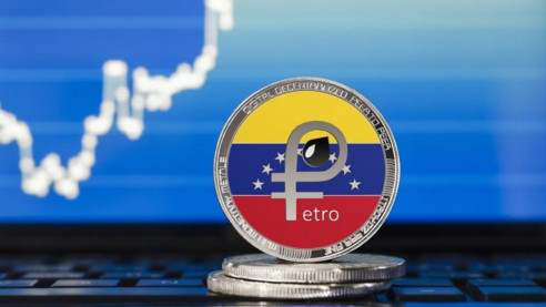 Presidente Maduro aprueba el cambio de Petros en divisas convertibles Criptomonedas