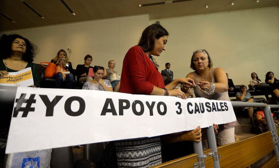 Aborto en tres causales: Estudio señala que el 63,8 por ciento de los objetores de conciencia son mujeres Chile
