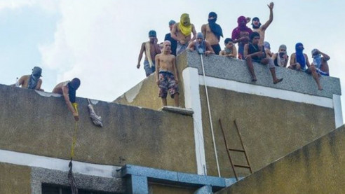 Motines en varias cárceles de Sao Paulo culminan con la fuga de al menos 1.500 presos Brasil
