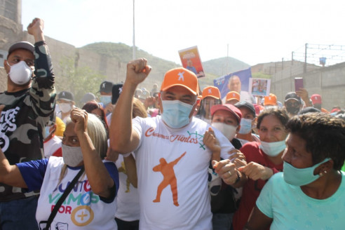 Candidatos del PSUV en el estado Lara escuchan a comunidades durante recorrido de campaña Venezuela