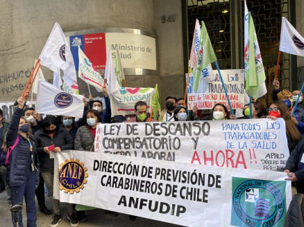 Trabajadores de la Salud exigen urgencia al proyecto de fuero laboral y descanso compensatorio: No descartan movilizaciones Chile