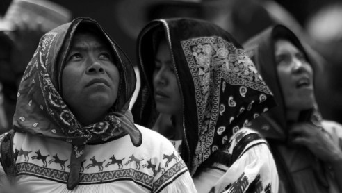 Indígenas en México y Perú (II): entre el miedo, los despojos y la criminalización Reportajes & Investigación