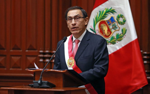 Este viernes el Congreso de Perú debate la destitución del presidente Vizcarra por presunta corrupción Latinoamérica