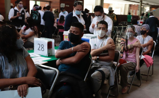 ¡Al fin!, vacunas anticovid llegan a capital poblana México