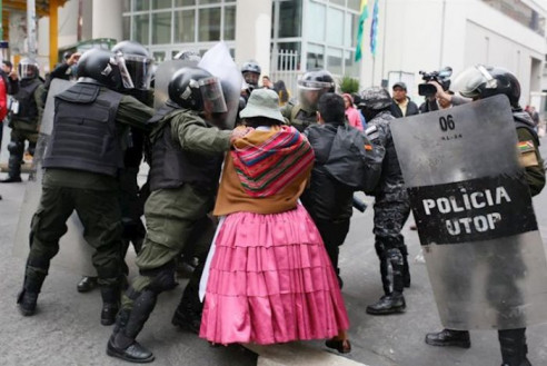 (+Audio filtrado) Mensaje de Camacho ordena censurar pruebas de la #MasacreEnBolivia Latinoamérica