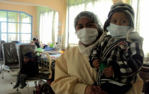Bolivia promueve tratamientos gratuitos para tratar el cáncer Latinoamérica